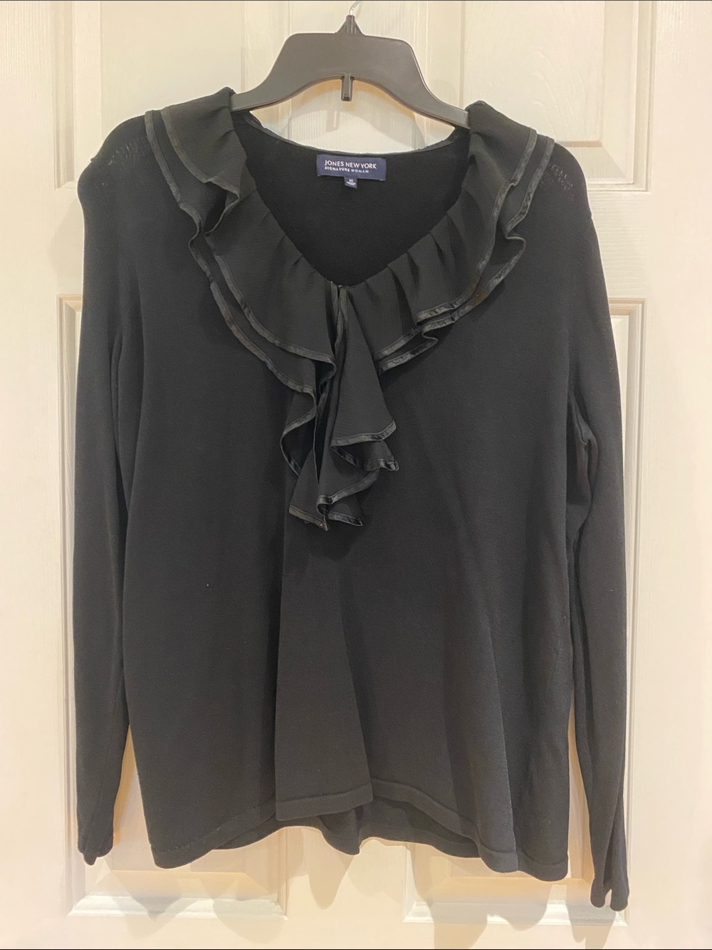 Jones New York Black Ruffle V-Neck Long Sleeve Blouse
